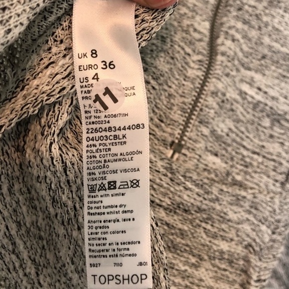 Topshop Sleeveless Peplum Top - Picture 4 of 4